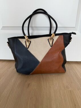 Colorblock Leather Tote Bag in Black, Tan & Cream